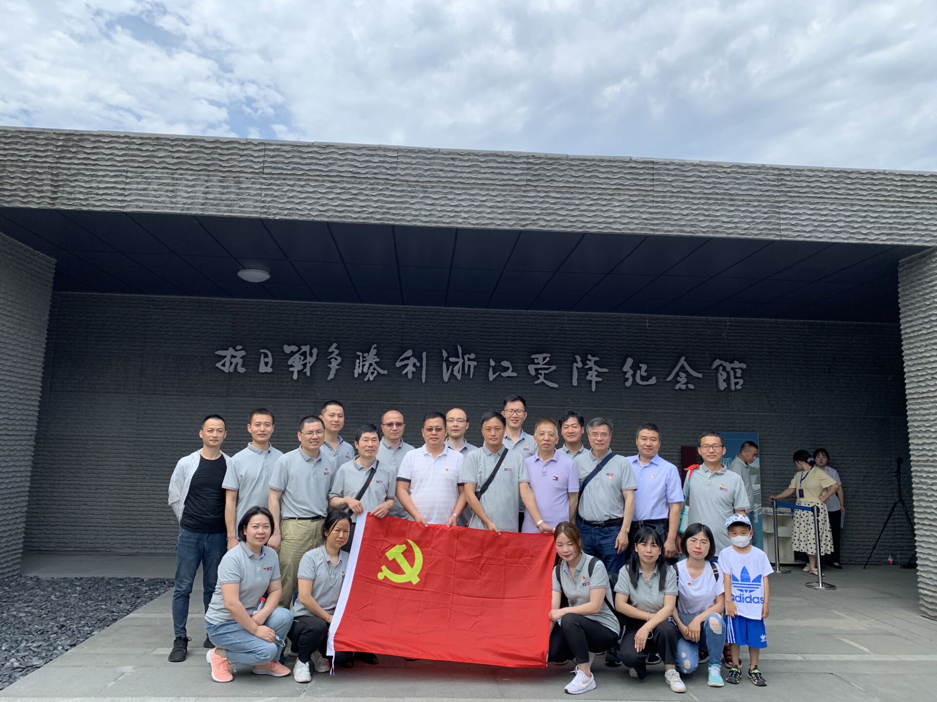 �Ϲ�NG��28(�й�)����Ʒ���������޹�˾